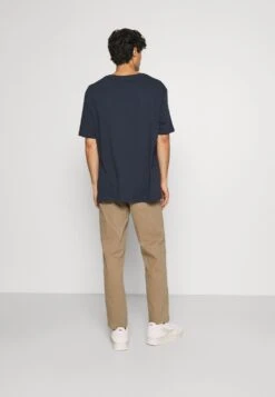 Pier One Prix Malin T-shirt Imprimé T-shirts Col Rond Homme -Mode Vêtements Boutique 000018bbf2a545218328fa2cf830b036