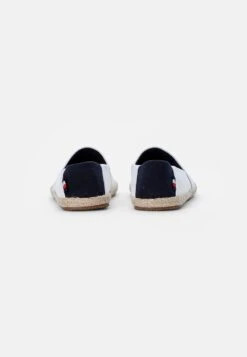 Pier One Espadrilles Soldes Chaussures Basses Rond Unisex 10 Pier One Espadrilles Soldes Chaussures Basses Rond Unisex -Mode Vêtements Boutique 00139fe468ac4c6097c5d786f56cf527