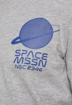 Bas Prix Pier One T-shirt à Manches Longues T-shirts Col Rond Homme -Mode Vêtements Boutique 002bb70e0a314812946d1eee349e916f