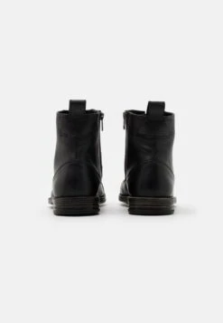 Prix Gelé Pier One Bottines à Lacets Boots Et Bottes Rond Homme -Mode Vêtements Boutique 004064b63d40403b950febca0bf5e34d