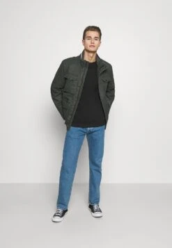 Prix Sacrifiés Pier One Sweatshirt Pulls Et Gilets Col Rond Homme -Mode Vêtements Boutique 009b082303ed4e7b8c9f5d0bc0600c43