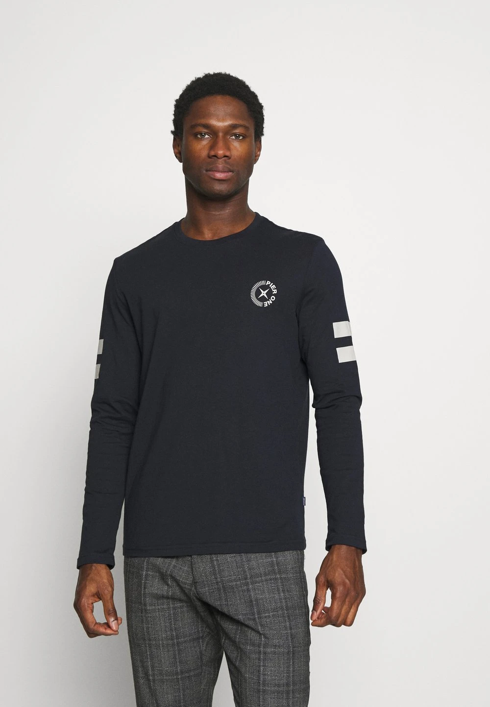 Prix Jamais Vus Pier One T-shirt à Manches Longues T-shirts & Polos Col Rond Homme 3 Prix Jamais Vus Pier One T-shirt à Manches Longues T-shirts & Polos Col Rond Homme