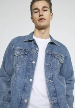 Pier One Prix Incroyables T-shirt Imprimé T-shirts Col Rond Homme -Mode Vêtements Boutique 01ab28916a0a4fc6b5cde39e8f05c830