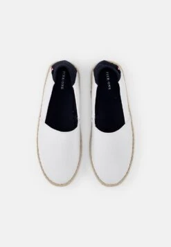 Pier One Espadrilles Soldes Chaussures Basses Rond Unisex 11 Pier One Espadrilles Soldes Chaussures Basses Rond Unisex -Mode Vêtements Boutique 033d605d5e9c46709388e84dfb8e00ee