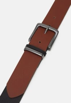 Prix De Lancement Pier One 2 PACK – Ceinture Ceintures Boucle Ardillon Homme -Mode Vêtements Boutique 037f4b11acef4528b0684e9f9afcfee3