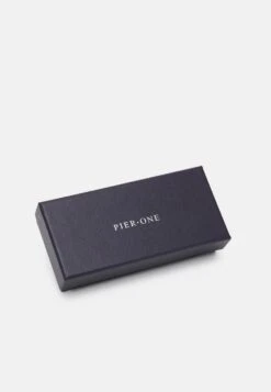 Pier One Vendre SET – Noeud Papillon Pochettes De Costume Floral Homme -Mode Vêtements Boutique 03afcd2bd0ab45e8a2c6305a31a46670