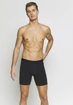 Pier One 3 PACK – Shorty Prix Ourlé Sous-vêtements & Chaussettes Normale Homme -Mode Vêtements Boutique 0402444cc0644c8fb184c9d191e43bca