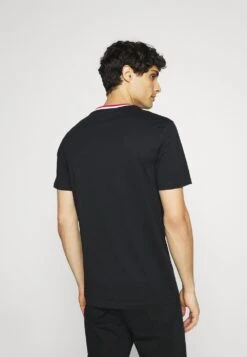 Pier One Prix Jamais Vus T-shirt Imprimé T-shirts Col Rond Homme -Mode Vêtements Boutique 0643fe3c75c344b6a54686fd3af59cfa