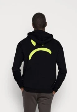 Pier One Sweat à Capuche Discount En Ligne Sweats & Hoodies Homme -Mode Vêtements Boutique 06d41da9348340e9bd075e31558ffed0