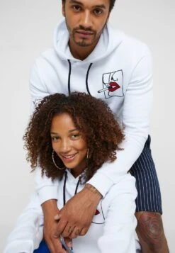 Pier One UNISEX – Sweat à Capuche Prix Exclusifs Sweats & Hoodies 11 Pier One UNISEX – Sweat à Capuche Prix Exclusifs Sweats & Hoodies -Mode Vêtements Boutique 08294ef40c98485e92cc980cf82ff493