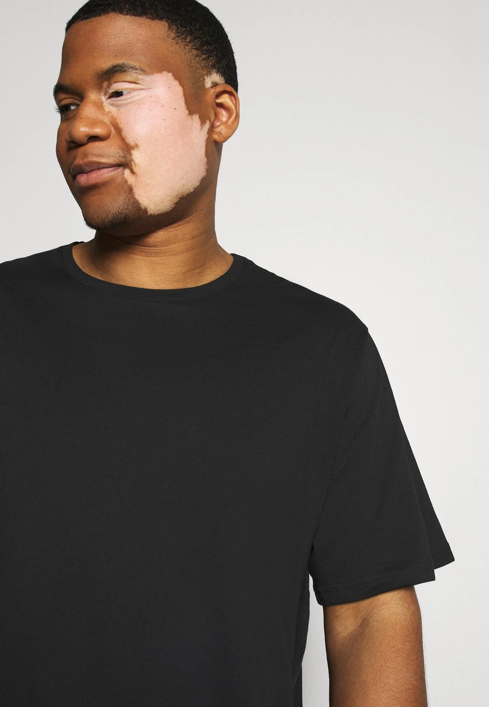 Pier One Prix Favorable 3 PACK – T-shirt Basique T-shirts Col Rond Homme 10 Pier One Prix Favorable 3 PACK – T-shirt Basique T-shirts Col Rond Homme – Image 8