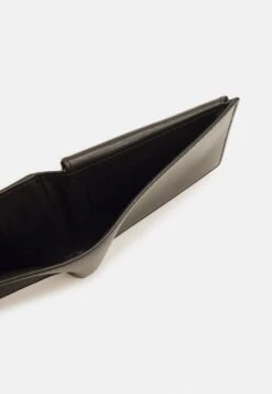 Assurance De L’Authenticité Pier One Portefeuille Petite Maroquinerie Compartiment à Monnaie Homme -Mode Vêtements Boutique 09c77c0a480646799a67db79a9efcb97