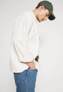 Pier One Qualité Garantie 100% T-shirt Imprimé T-shirts Col Rond Homme -Mode Vêtements Boutique 0a2409e348894333b85b086b6774ad4a