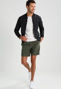 Pier One Short Bon Rapport Coût-Efficacité Shorts & Bermudas Normale Homme 12 Pier One Short Bon Rapport Coût-Efficacité Shorts & Bermudas Normale Homme -Mode Vêtements Boutique 0d2e438588a54cabacfb5c736e3cb458