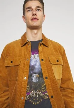 Prix Favorable Pier One T-shirt Imprimé T-shirts Col Rond Homme -Mode Vêtements Boutique 0d93f08436db4ed6aeca3eb911db726c