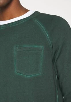 Pier One Pas Cher Sweatshirt Pulls Et Gilets Col Rond Homme -Mode Vêtements Boutique 137b716f6dc949dda0041b9e587e9bfe