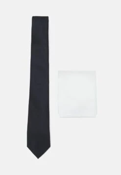 Pier One Soldes SET – Mouchoir De Poche Pochettes De Costume Couleur Unie Homme -Mode Vêtements Boutique 13fb2fca42c6491495445ebe36a0c9b9 3