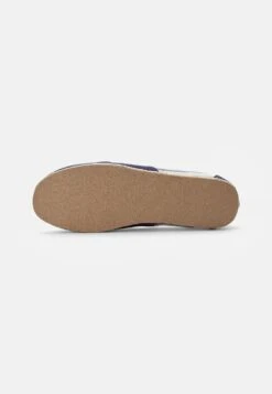 Pier One Prix Gelé Espadrilles Rond Unisex -Mode Vêtements Boutique 18e2fb96ec9e44c692d25cb328afbd3d