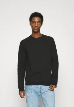 Soldes Pier One 2er Pack CREW NECK – Sweatshirt Pulls Et Gilets Col Rond Homme -Mode Vêtements Boutique 1a0e18fad9744e06a091c15fd00c1ed0