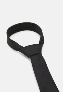 En Remise Pier One SET – Cravate Cravates Et Nœuds Papillon Paisley/cachemire Homme 13 En Remise Pier One SET – Cravate Cravates Et Nœuds Papillon Paisley/cachemire Homme -Mode Vêtements Boutique 1a59fb618e6e4e249e19311fdcf173be