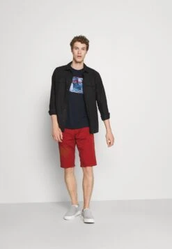 Pier One T-shirt Imprimé Plus Bas Prix De Vente T-shirts Col Rond Homme -Mode Vêtements Boutique 1fac77a85d6d486c8fe02171160a0d5f