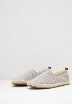 Bon Rapport Coût-Efficacité Pier One RENA ESPADRILLE UNISEX – Espadrilles Chaussures Basses Rond -Mode Vêtements Boutique 1ff10cc3bb124faca5b0f8e610c0d363