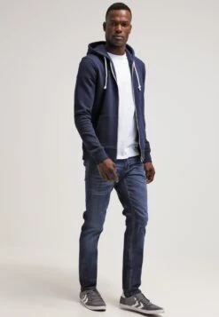 Pier One Sweat à Capuche Zippé Prix Incroyables Pulls Et Gilets Homme -Mode Vêtements Boutique 2526365a80ac492fa4423d4fc4a8b136
