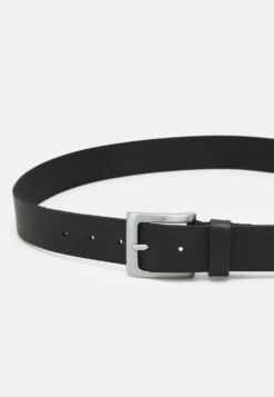 Rabais Pier One LEATHER – Ceinture Ceintures Boucle Ardillon Homme -Mode Vêtements Boutique 254bd2d1b19f49b1b5f79b1255f1291b