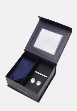 Pier One SET – Cravate Prix Avantageux Cravates Et Nœuds Papillon Couleur Unie Homme -Mode Vêtements Boutique 25697e1c0d5543a3a6bf945d917fc37d