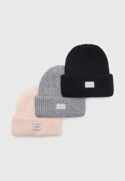 Pier One 3 PACK UNISEX – Bonnet Meilleure Qualité Casquettes, Bonnets Et Chapeaux Couleur Unie -Mode Vêtements Boutique 25da5efee9634f9d961c2553bb61dfb9 4