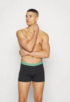 Pier One Prix Dégriffé 5 PACK – Shorty Sous-vêtements & Chaussettes Normale Homme 20 Pier One Prix Dégriffé 5 PACK – Shorty Sous-vêtements & Chaussettes Normale Homme -Mode Vêtements Boutique 275886b16cec4b51b8c8973ae52f46eb