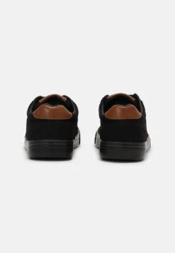 Pier One UNISEX – Baskets Basses Prix Bradés Sneakers Rond -Mode Vêtements Boutique 28f3fd85fdab49e98e5eff65cd0d64bb