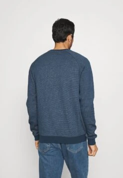 Pier One Qualité Garantie Sweatshirt Pulls Et Gilets Col Rond Homme 11 Pier One Qualité Garantie Sweatshirt Pulls Et Gilets Col Rond Homme -Mode Vêtements Boutique 29a74da0932244bf98b3cd4fc0ee749b