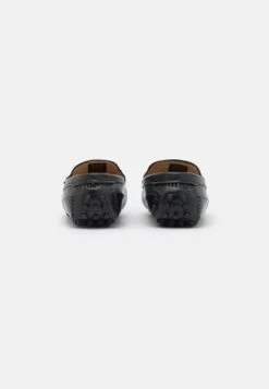 Pier One Mocassins Prix Incroyables Mocassins Et Loafers Rond Homme 10 Pier One Mocassins Prix Incroyables Mocassins Et Loafers Rond Homme -Mode Vêtements Boutique 2a9842467f424725ab2f8af76b380dee