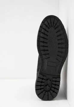 Pier One Santiags 50% Off De Vente Bottes Rond Homme -Mode Vêtements Boutique 2be70597d6fb45ed8ad40a046ef12f72