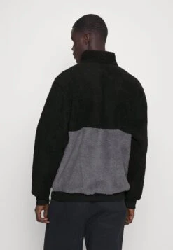 Prix Avantageux Pier One Sweat Polaire Sweats & Hoodies Col Camionneur Homme 12 Prix Avantageux Pier One Sweat Polaire Sweats & Hoodies Col Camionneur Homme -Mode Vêtements Boutique 2cffee05404349cf8c3d9ecca3388aa3