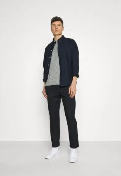 Pier One T-shirt Imprimé Prix Allégé T-shirts Col Rond Homme -Mode Vêtements Boutique 2eecd0c51613440a91e50b9385dd438a