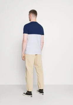 Pier One Qualité Absolue T-shirt Imprimé T-shirts Col Rond Homme -Mode Vêtements Boutique 3047c0183a924031b1af5a615b5374eb