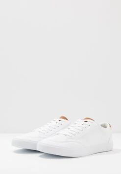 Pier One UNISEX – Baskets Basses Rabais Sneakers Rond Homme -Mode Vêtements Boutique 341f551b59b74c4bb5e9fe612d3954b6