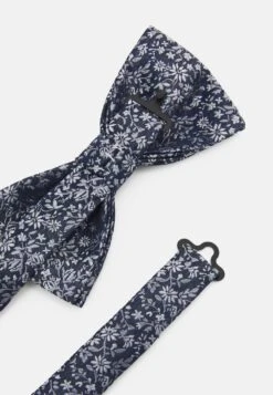 Prix Abordable Pier One SET – Cravate Cravates Et Accessoires De Costume Floral Homme -Mode Vêtements Boutique 34c6c05d019a4e039fdcfb02bafaea25