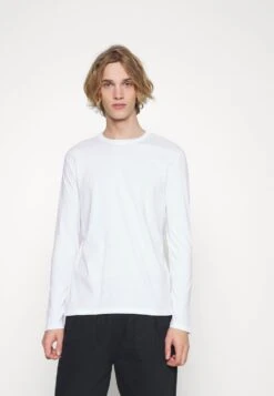 Pier One Prix Gelé 5 PACK – T-shirt à Manches Longues T-shirts & Polos Col Rond Homme 15 Pier One Prix Gelé 5 PACK – T-shirt à Manches Longues T-shirts & Polos Col Rond Homme -Mode Vêtements Boutique 35e6a6a0132b4b5ab0370f06f6607006