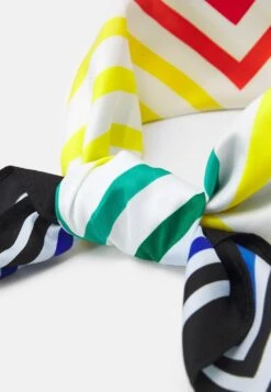 Pier One Prix Bradés BANDANA UNISEX – Écharpe Écharpes Et Foulards Multicolore -Mode Vêtements Boutique 37cb04518a32480f8cd062c1f16462bb