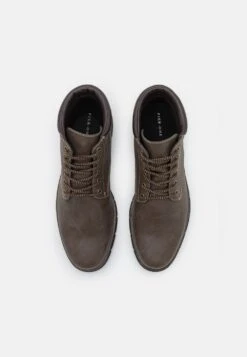Pier One Bottines à Lacets Prix Sacrifiés Bottes Rond Homme -Mode Vêtements Boutique 3a2afa52b6504d33b8f6c164de1c2421