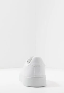 Pier One Bas Prix Baskets Basses Baskets & Sneakers Rond Homme -Mode Vêtements Boutique 48c43c61522a4c329c193ce3bf5d45ea