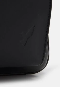 Pier One Bonne Qualité Sac Ordinateur Sacs Compartiment Pour Pc Portable Homme -Mode Vêtements Boutique 4ac06239390c4158be290fc72a50ccdf