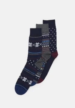 Pier One Prix Préférentiel XMAS GIFT BOX 3 PACK – Chaussettes Sous-vêtements & Chaussettes à Pois Homme -Mode Vêtements Boutique 4b003b6a35d54c5a8ccbe64dfcd1399f 5