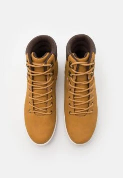 Pier One Baskets Montantes Prix Sympa Baskets & Sneakers Rond Homme -Mode Vêtements Boutique 4f51f43c1e3a4764a7eb55b6de6a6486