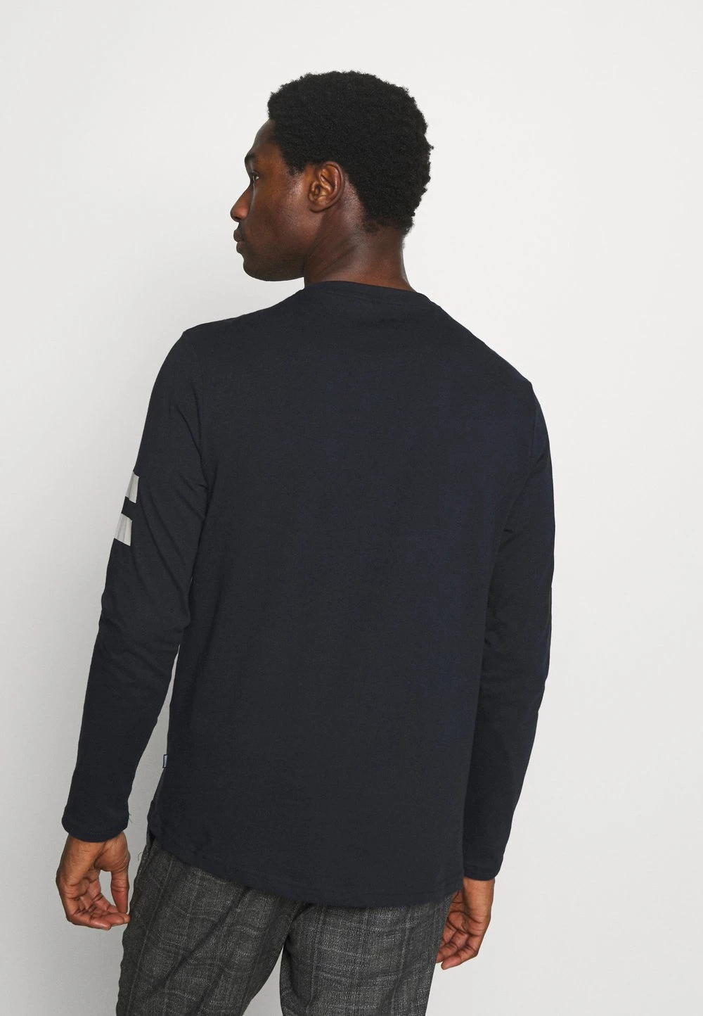 Prix Jamais Vus Pier One T-shirt à Manches Longues T-shirts & Polos Col Rond Homme 5 Prix Jamais Vus Pier One T-shirt à Manches Longues T-shirts & Polos Col Rond Homme – Image 3