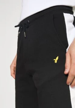 Pier One Short Réduction Shorts Normale Homme -Mode Vêtements Boutique 5768b85688ab4611909d55c3c0a060e6