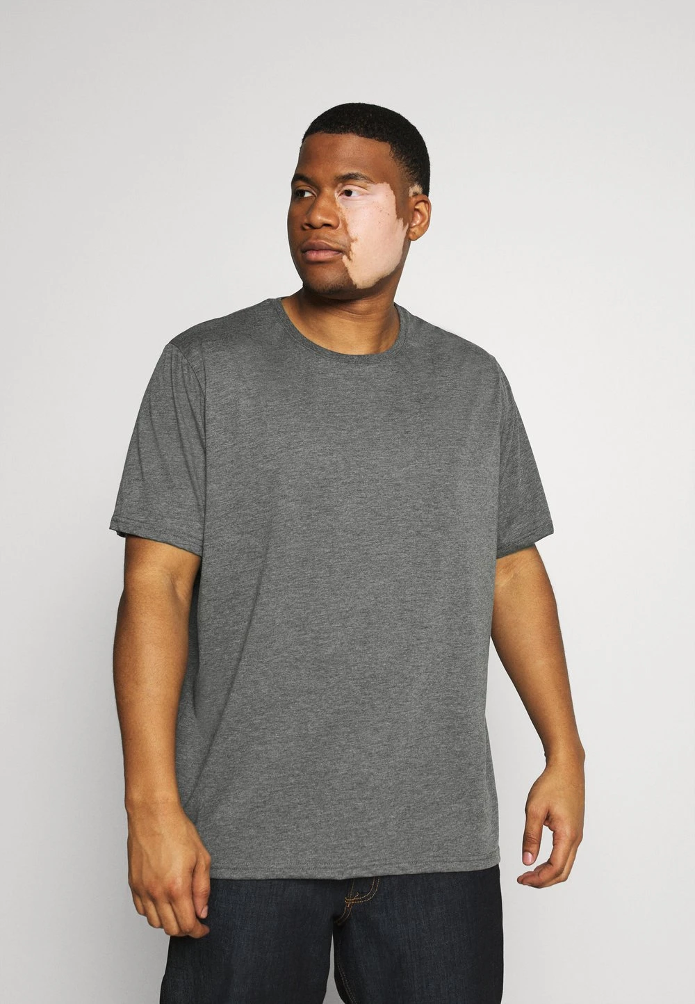 Pier One Prix Favorable 3 PACK – T-shirt Basique T-shirts Col Rond Homme 6 Pier One Prix Favorable 3 PACK – T-shirt Basique T-shirts Col Rond Homme – Image 4